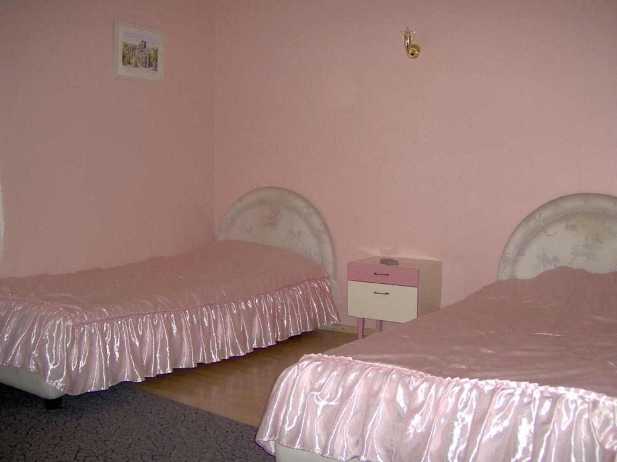 Hotel Kamelia 瓦爾納 外观 照片